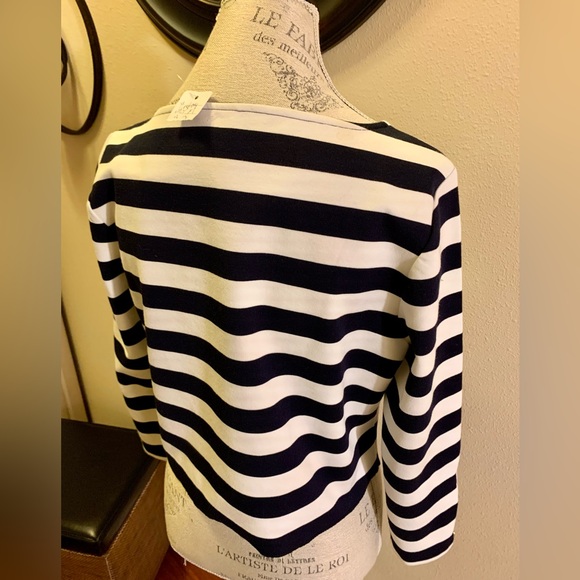 LN TALBOTS ADORABLE NAUTICAL LOOK. HITS AT WAIST. PAIR W/WHITE JEANS OR SHIORTS - Picture 7 of 10